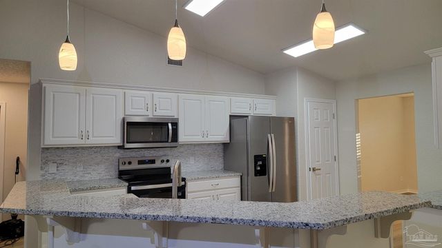 1996 Joshua Dr, Cantonment, FL 32533