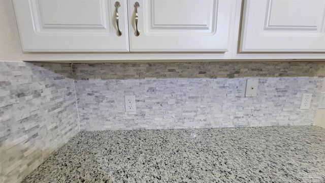 1996 Joshua Dr, Cantonment, FL 32533