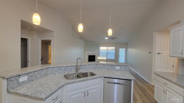 1996 Joshua Dr, Cantonment, FL 32533