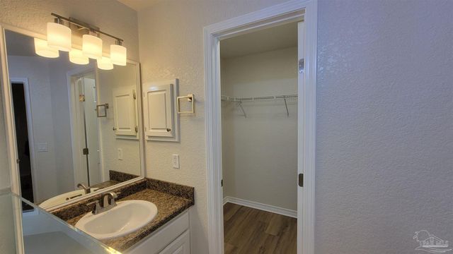 1996 Joshua Dr, Cantonment, FL 32533