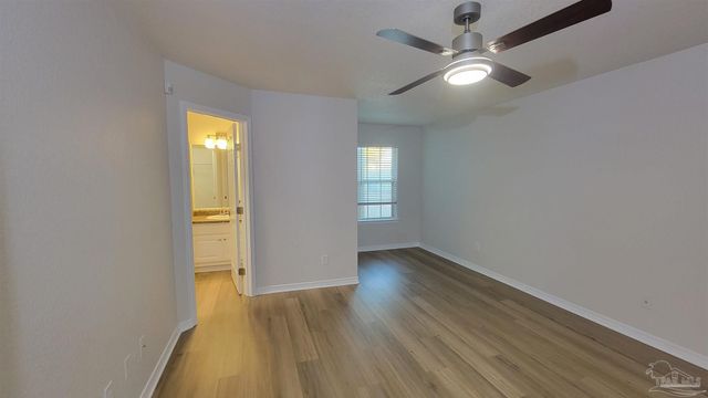 1996 Joshua Dr, Cantonment, FL 32533