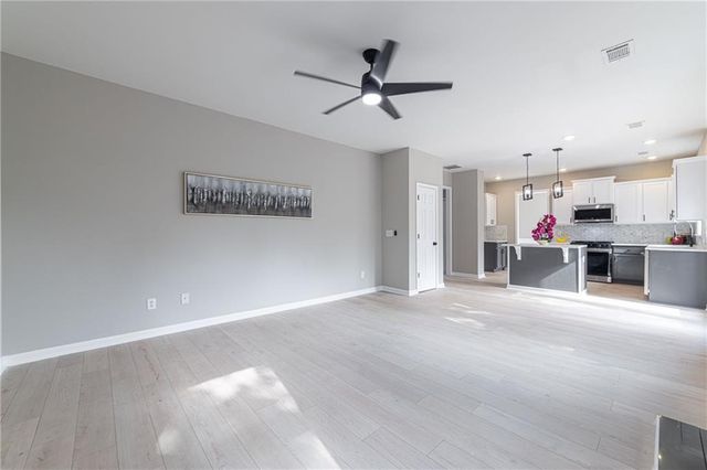 7402 Gossamer Street, Union City, GA 30291