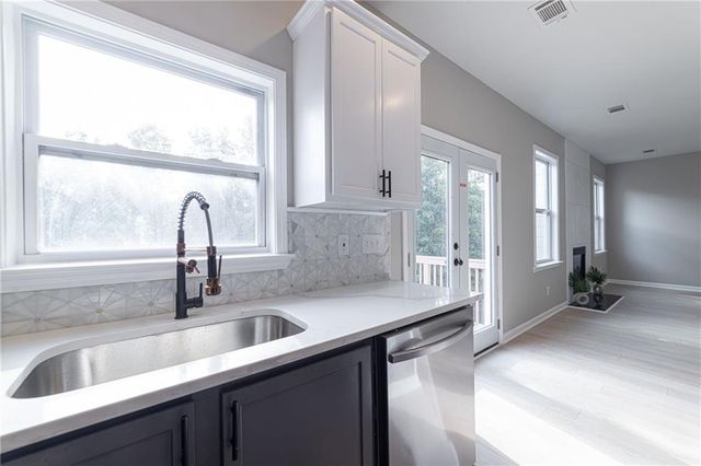 7402 Gossamer Street, Union City, GA 30291