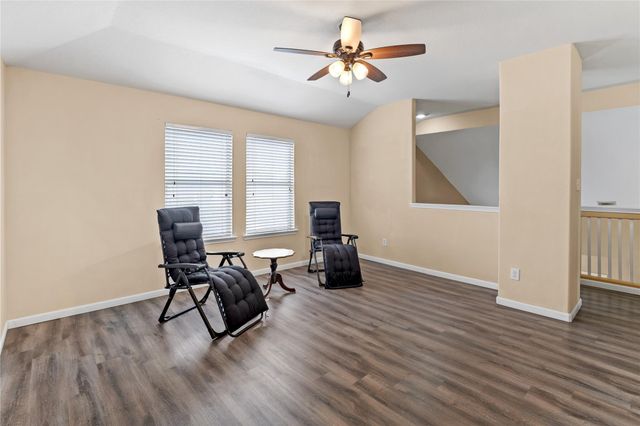 6531 Lost Pines Bend, Houston, TX 77049