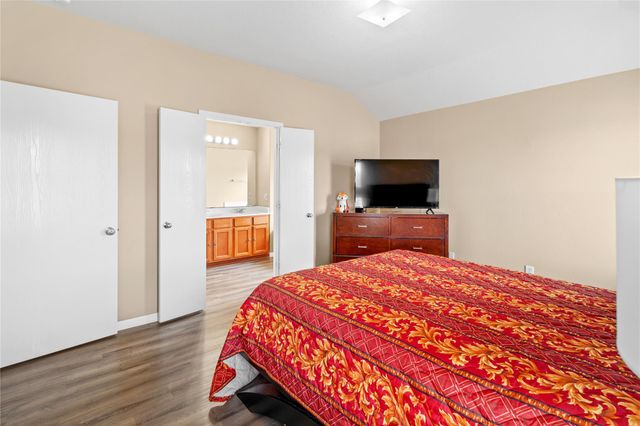 6531 Lost Pines Bend, Houston, TX 77049