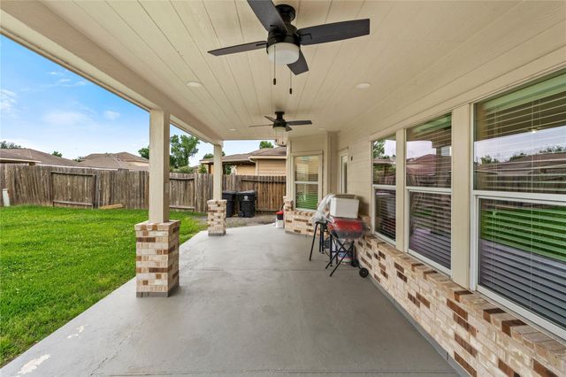 6531 Lost Pines Bend, Houston, TX 77049
