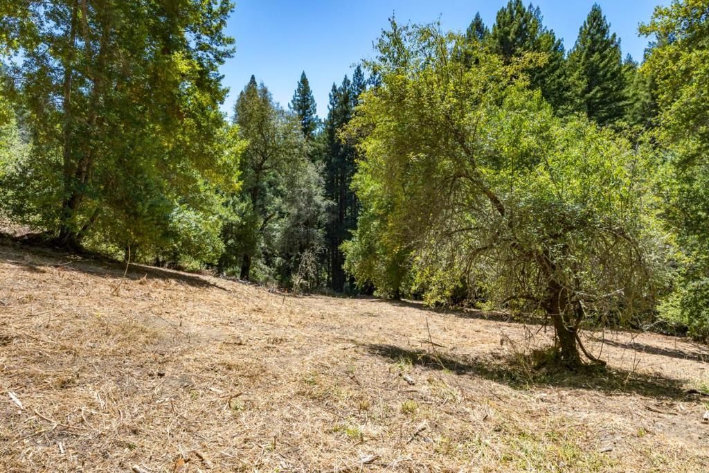 Image 12 of property listing at 0 Glenwood Drive, Los Gatos, CA 95033