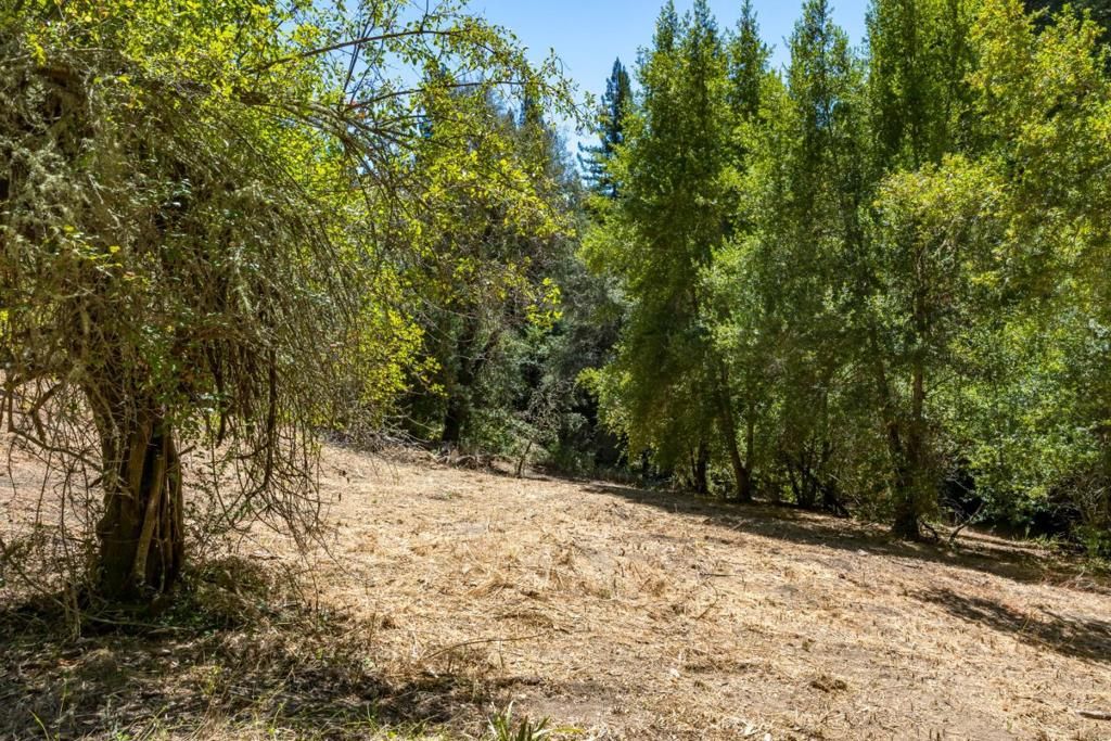 Image 15 of property listing at 0 Glenwood Drive, Los Gatos, CA 95033