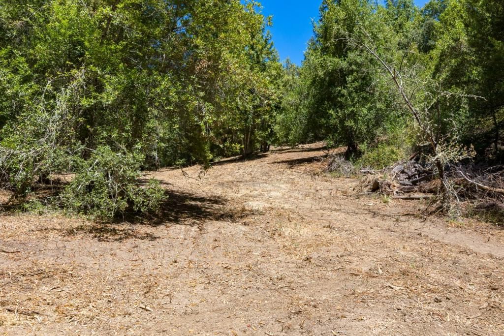 Image 21 of property listing at 0 Glenwood Drive, Los Gatos, CA 95033