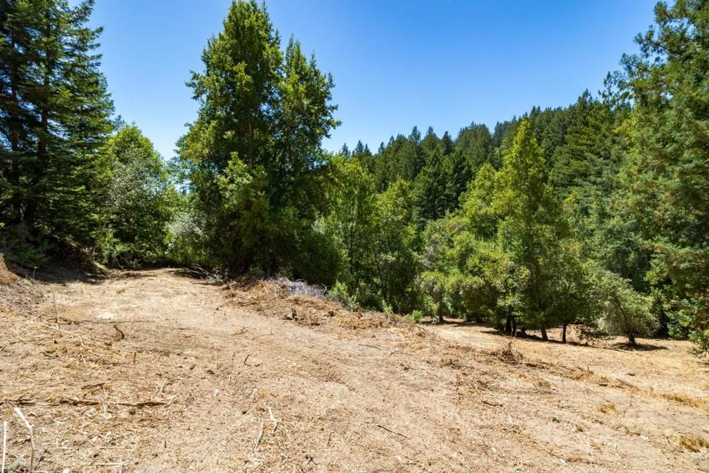 Image 5 of property listing at 0 Glenwood Drive, Los Gatos, CA 95033