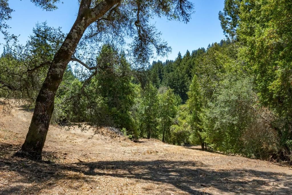 Image 6 of property listing at 0 Glenwood Drive, Los Gatos, CA 95033