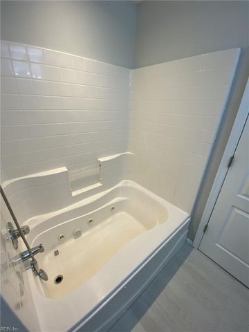 1204 Island Park CIR, Suffolk, VA 23435