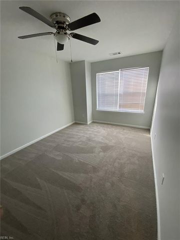 1204 Island Park CIR, Suffolk, VA 23435