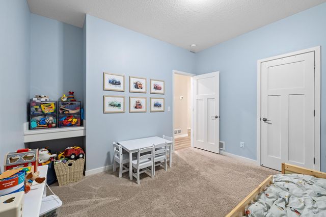 3874 Noah Court NW, Prior Lake, MN 55372