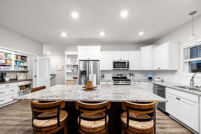 3874 Noah Court NW, Prior Lake, MN 55372