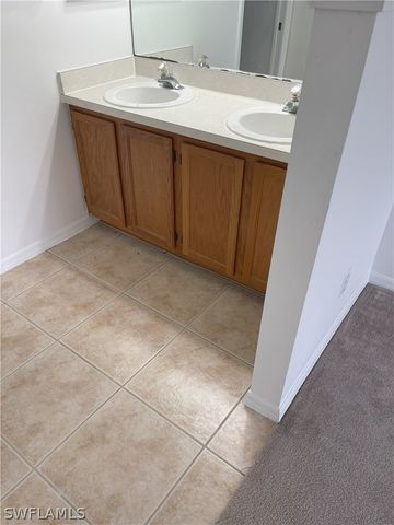 9758 Country Oaks DR, Fort Myers, FL 33967