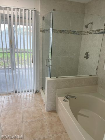 9758 Country Oaks DR, Fort Myers, FL 33967