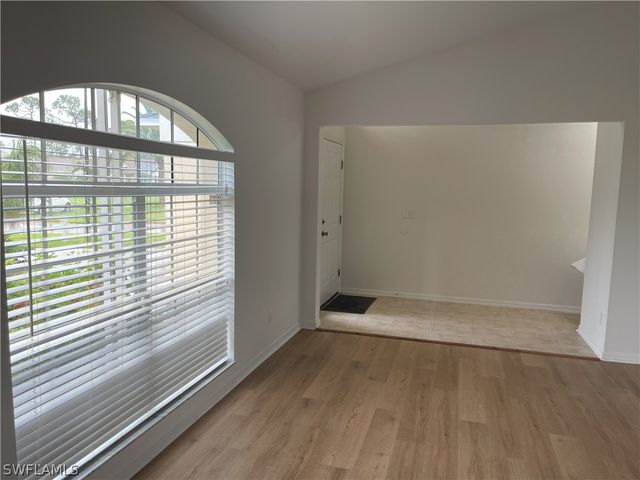 9758 Country Oaks DR, Fort Myers, FL 33967