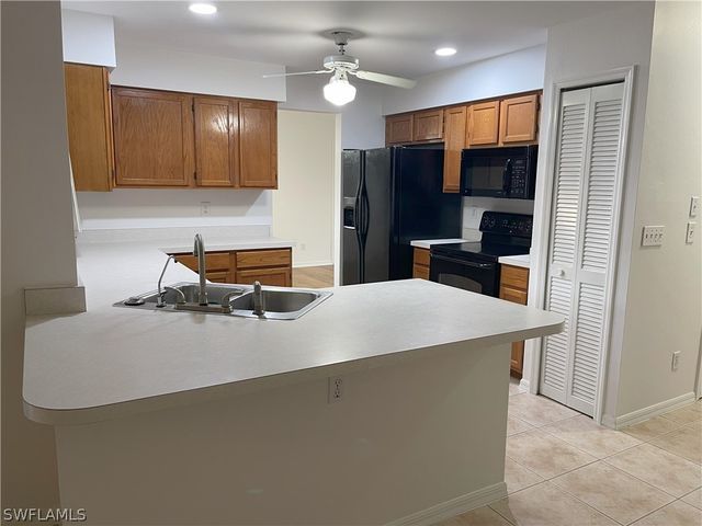 9758 Country Oaks DR, Fort Myers, FL 33967