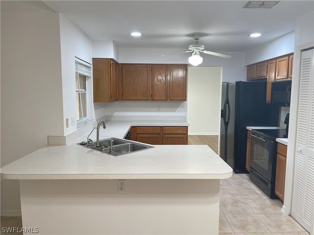 9758 Country Oaks DR, Fort Myers, FL 33967