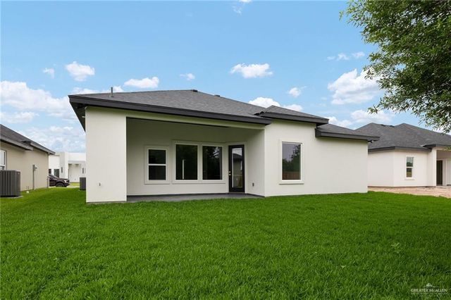 3001 N Rosalinda Street, Edinburg, TX 78542