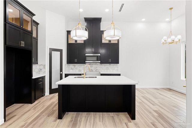 3001 N Rosalinda Street, Edinburg, TX 78542