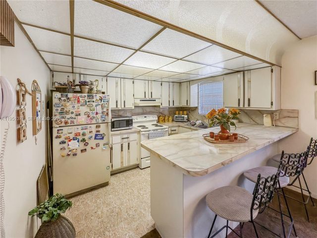 3436 NW 2nd St, Miami, FL 33125