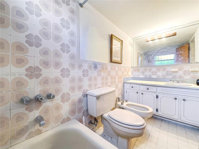 3436 NW 2nd St, Miami, FL 33125