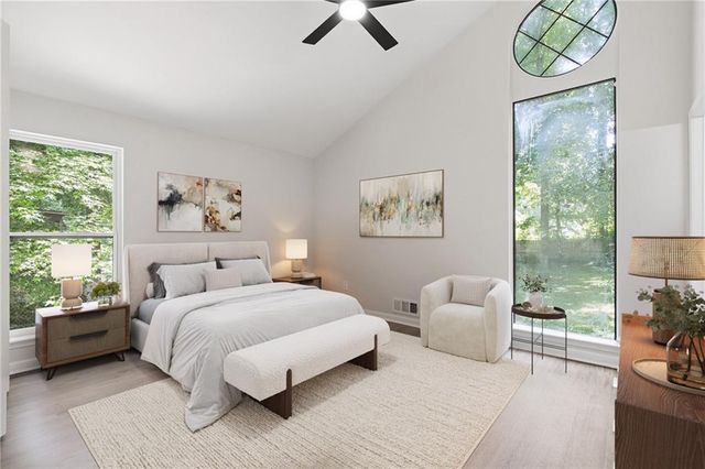 2490 Stoney Brook Lane NE, Marietta, GA 30062