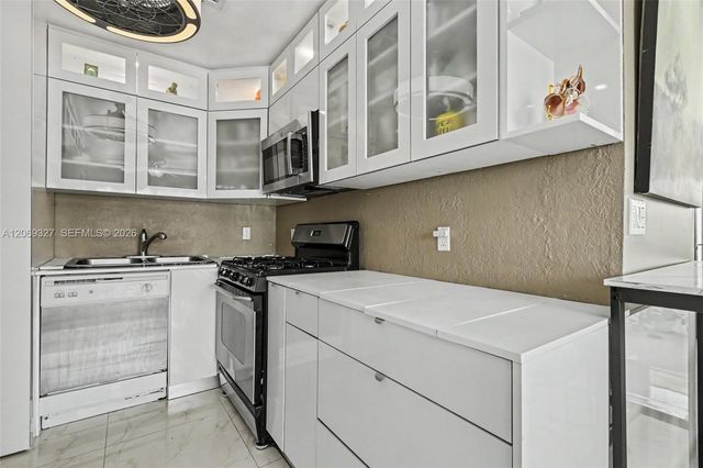 350 S Shore Drive 15, Miami Beach, FL 33141