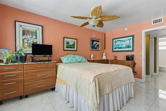 350 S Shore Drive 15, Miami Beach, FL 33141