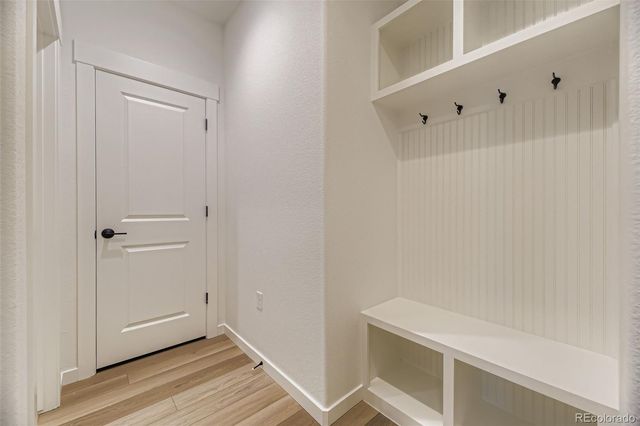 8905 S Riviera Way, Aurora, CO 80016