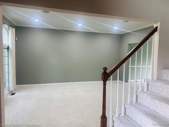 171 Millstone Drive, Troy, MI 48084