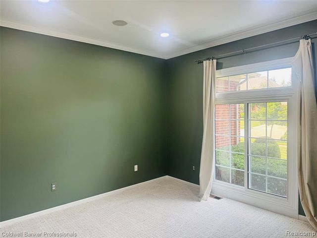 171 Millstone Drive, Troy, MI 48084