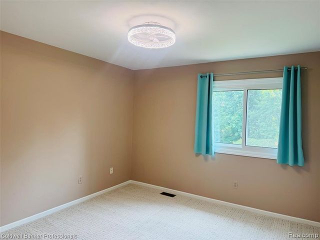 171 Millstone Drive, Troy, MI 48084