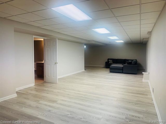 171 Millstone Drive, Troy, MI 48084