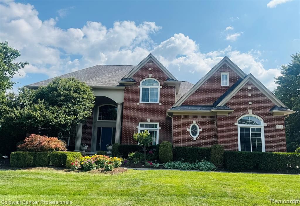 171 Millstone Drive, Troy, MI 48084