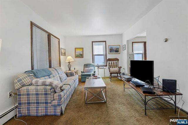 116 Hillside Avenue, Teaneck, NJ 07666