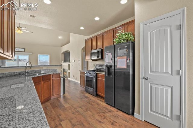 6776 Red Cardinal Loop, Colorado Springs, CO 80908