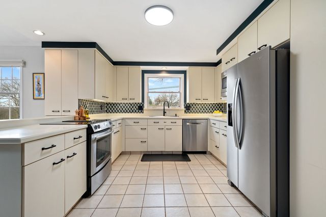 131 Wilmar Drive, Fox Chapel, PA 15238