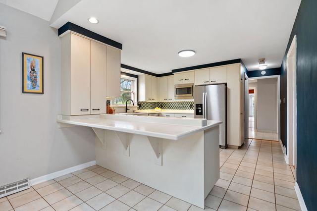 131 Wilmar Drive, Fox Chapel, PA 15238