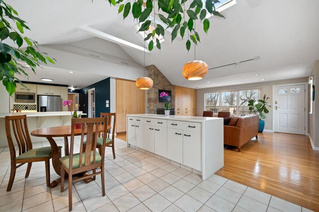 131 Wilmar Drive, Fox Chapel, PA 15238