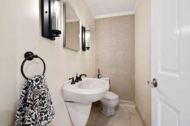 131 Wilmar Drive, Fox Chapel, PA 15238