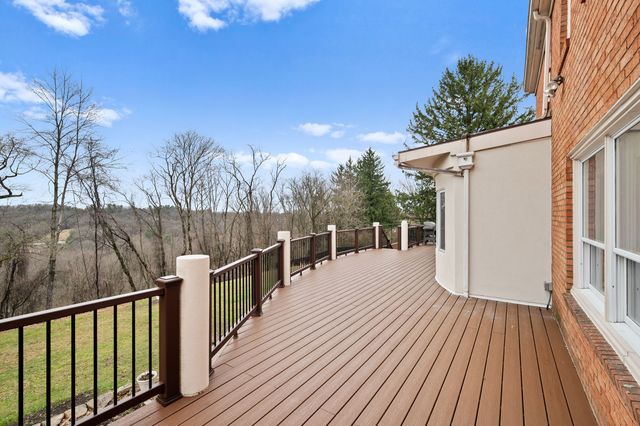 131 Wilmar Drive, Fox Chapel, PA 15238