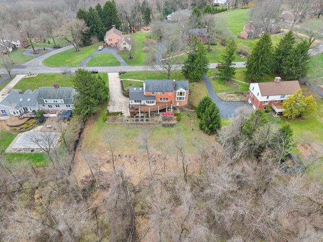 131 Wilmar Drive, Fox Chapel, PA 15238