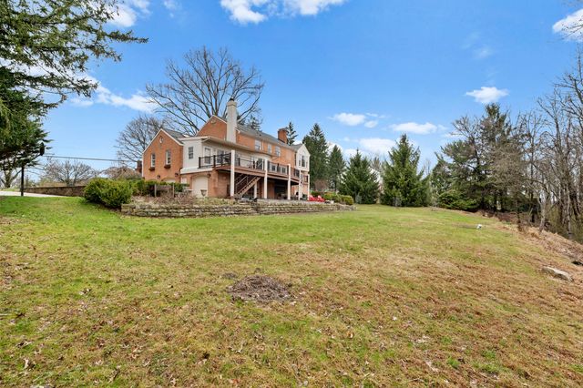 131 Wilmar Drive, Fox Chapel, PA 15238