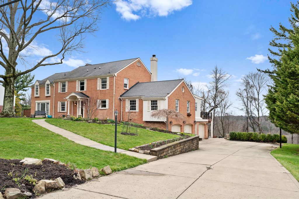 131 Wilmar Drive, Fox Chapel, PA 15238