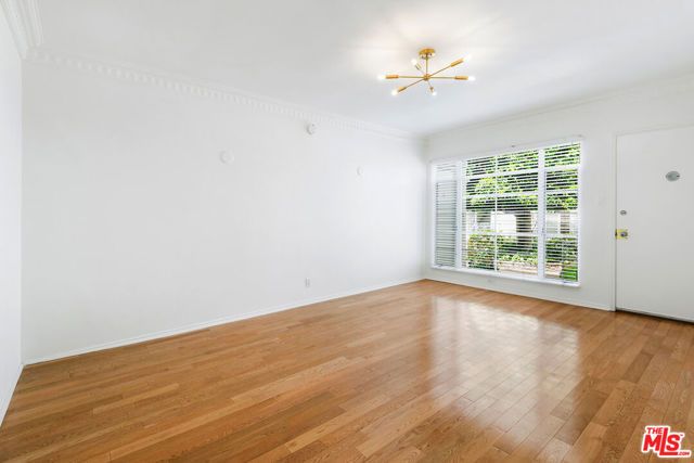 154 N Sycamore Avenue 4, Los Angeles, CA 90036