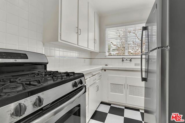 154 N Sycamore Avenue 4, Los Angeles, CA 90036