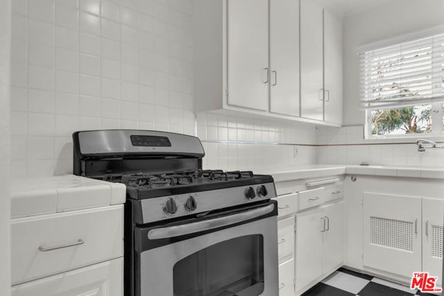 154 N Sycamore Avenue 4, Los Angeles, CA 90036